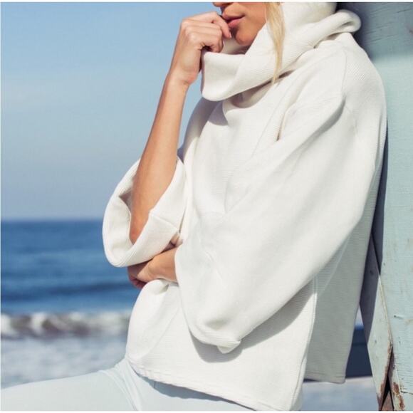 Varley Sweaters - Varley Milwood Ribbed Cowl Pullover Women’s Size Large White Cropped Sweater